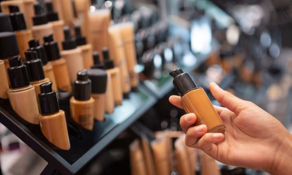 Best Cruelty Free Drugstore Foundation 2022: 5+ Detailed Reviews