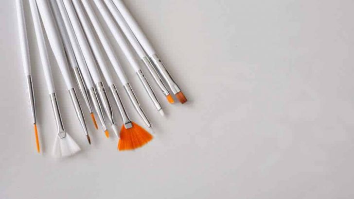 How To Clean Nail Art Brushes?