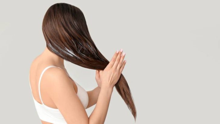 How to Straighten Your Hair Naturally?